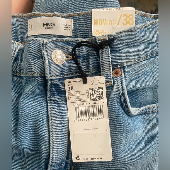 Mango Mom Jeans Medium Wash - Picture 2 of 2
